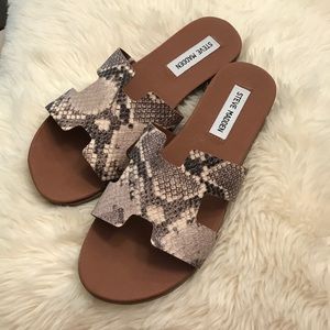 Steve Madden Harriet Snake Print Sandal NWT